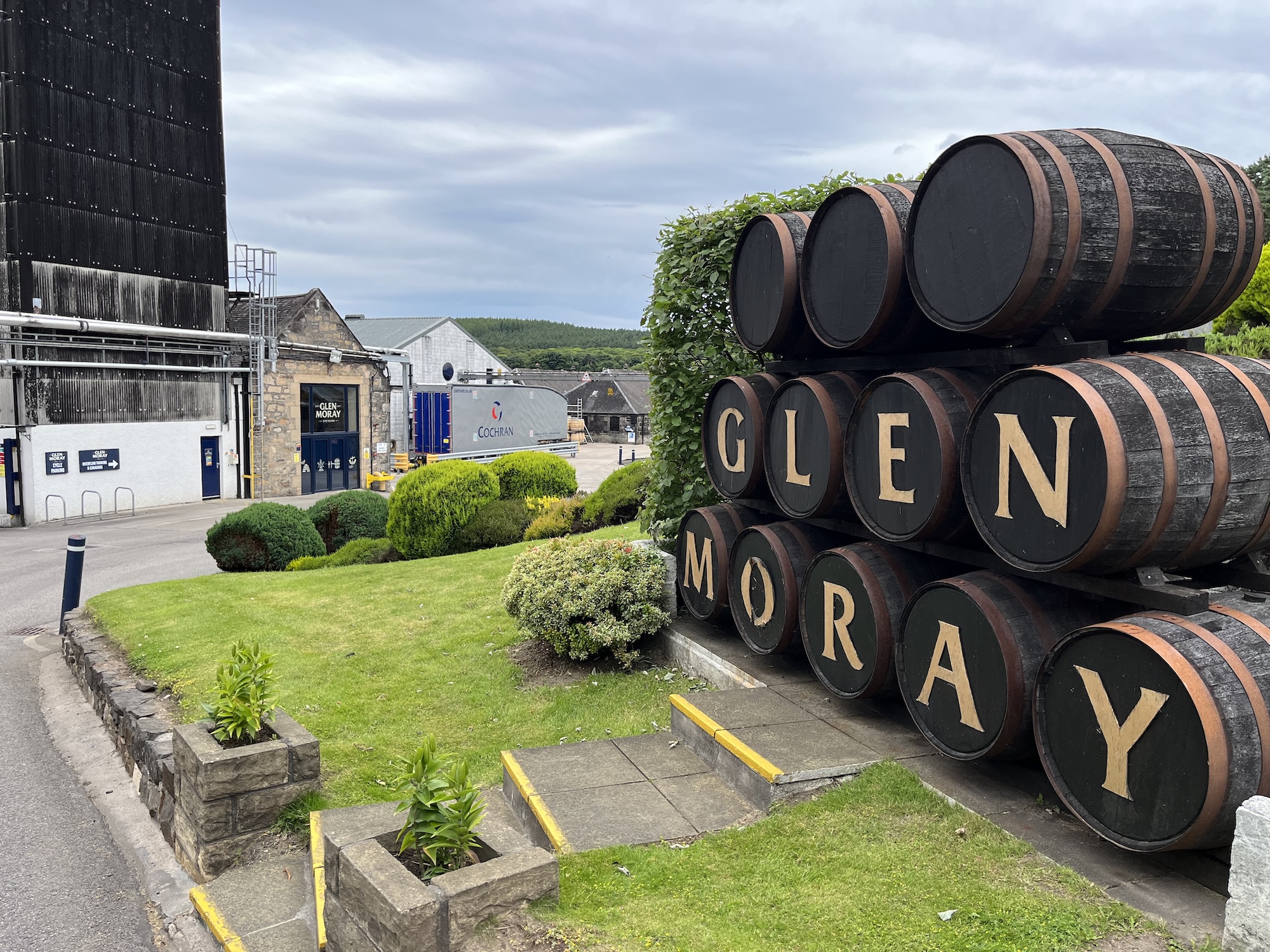 A Hidden Gem: Glen Moray Distillery in Elgin photo 1